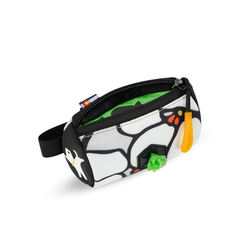 Olly Scoop Pick Up Bag Waste Bag Dispenser Magnolia - Poudre Pet & Feed Supply 4