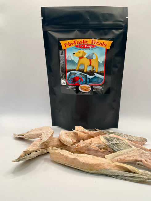 Happy Claws Lucky Paws Freeze Dried Dog & Cat Treats - Salmon Fins - 2oz Pouch