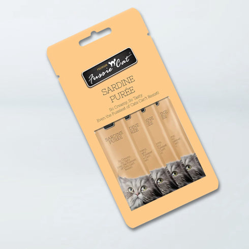 Fussie Cat Puree Lickable Cat Treats - Sardine - 4 Pack