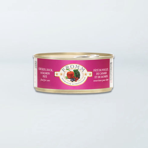 A can of Fromm Four-Star Chicken, Duck & Salmon Pâté wet cat food.